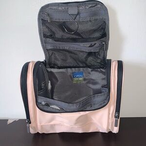 NWOT Open Story Girl Toiletries Hanging Bag.